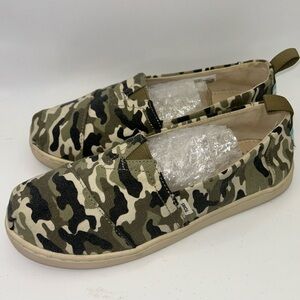 TOMS Alpargata Youth size 3 Green Forest Camo Print Slip-On Shoes